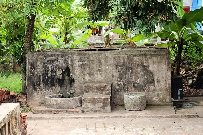 Những câu chuyện kỳ bí quanh ngôi nhà Bá Kiến