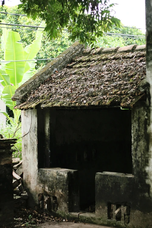 Những câu chuyện kỳ bí quanh ngôi nhà Bá Kiến