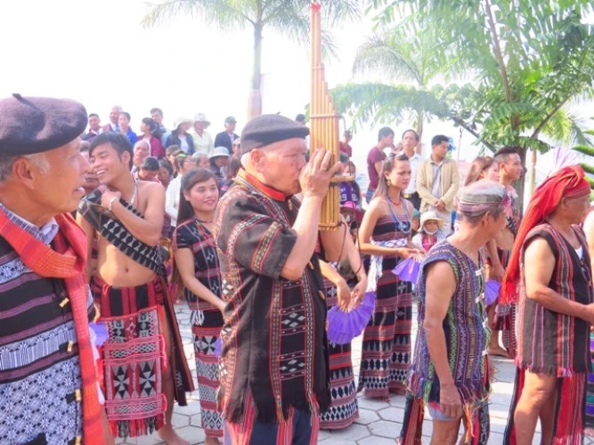 Lần đầu tiên lễ hội A Riêu Car không có nghi lễ đâm trâu ảnh 11