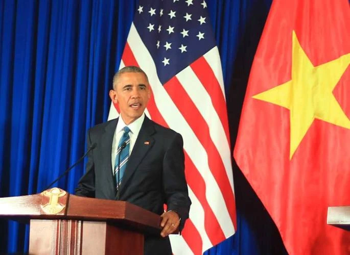 Tổng thống Obama công bố gỡ bỏ cấm vận vũ khí đối với Việt Nam ảnh 6