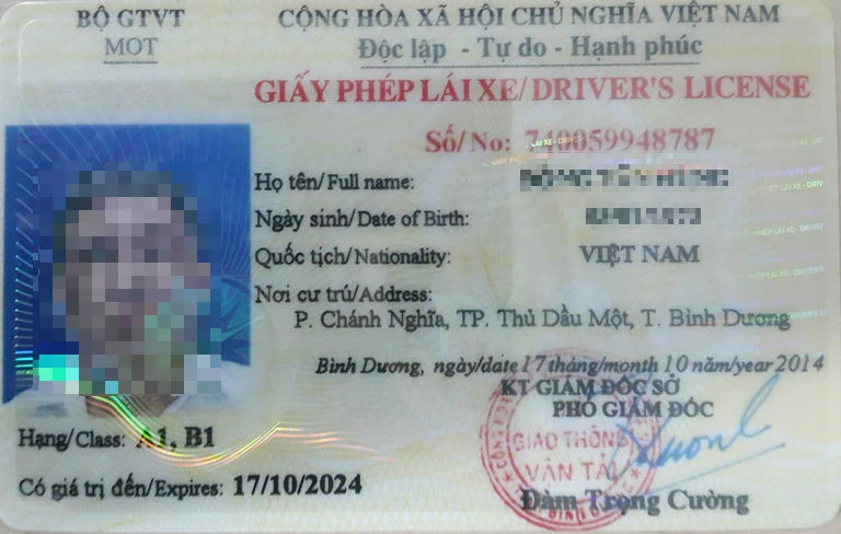 Bằng lái xe theo mẫu mới.