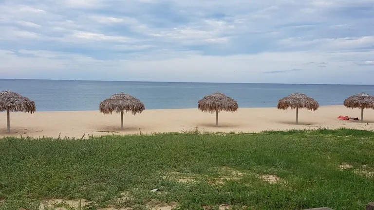 Quảng Bình đề nghị hỗ trợ ngành du lịch sau sự cố Formosa ảnh 1 UBND tỉnh Quảng Bình đánh giá ngành du lịch của tỉnh bị thiệt hại lên đến hàng chục nghìn tỉ đồng