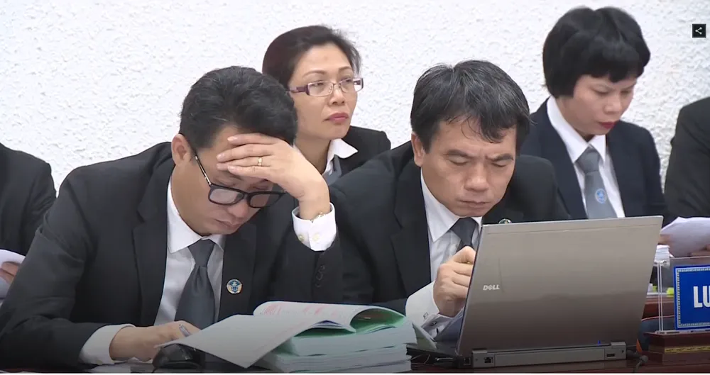 Vụ PVPLand: LS yêu cầu chủ tọa tôn trọng, không cắt lời ảnh 1 luật sư phản ứng gay gắt