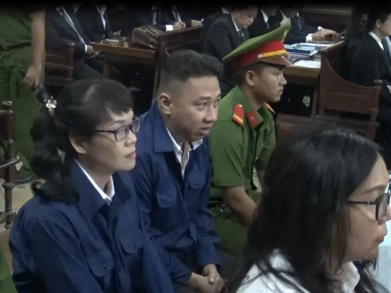 Cán bộ Navibank nói không với 'siêu lừa' Huyền Như ảnh 1