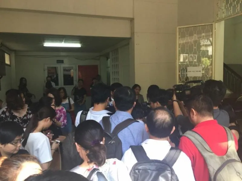 Tạm đình chỉ vụ Vinasun kiện Grab ảnh 1