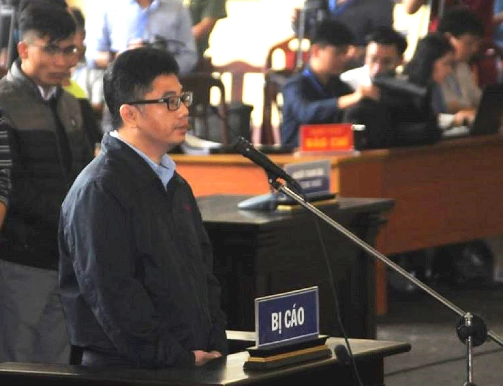 Công an thu được gì khi xét nơi làm việc của 2 ông Vĩnh, Hóa? ảnh 2