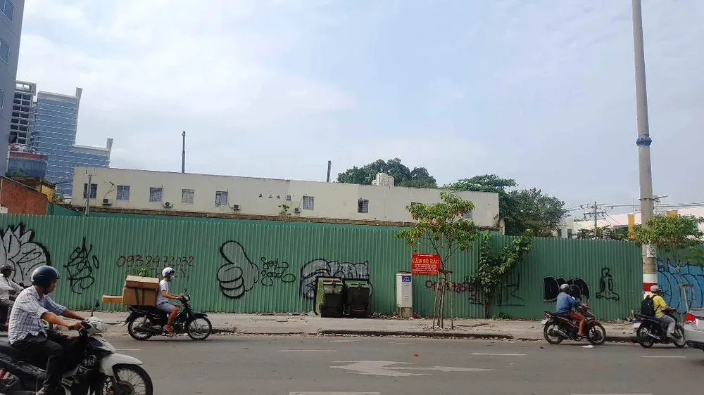 Vẽ graffiti: Nghệ thuật gì mà vô văn hóa thế này! ảnh 9 Vẽ graffiti: Nghệ thuật gì mà vô văn hóa thế này! ảnh 9