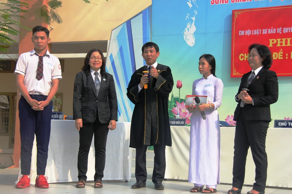 Mâu thuẫn trên Facebook, nam sinh phải nhận 2 năm tù ảnh 9