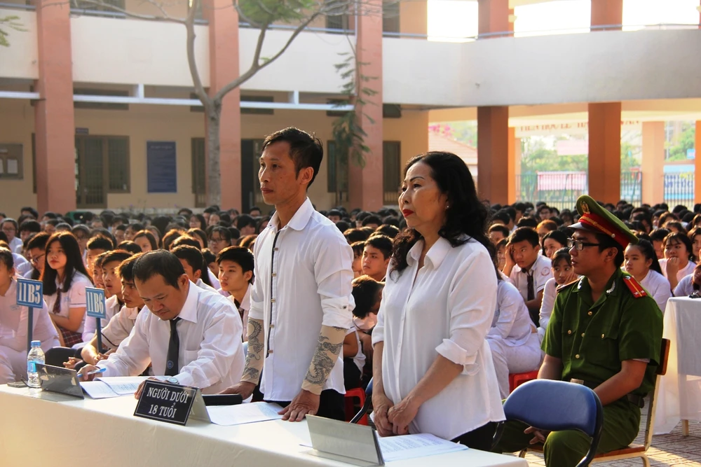 Mâu thuẫn trên Facebook, nam sinh phải nhận 2 năm tù ảnh 4