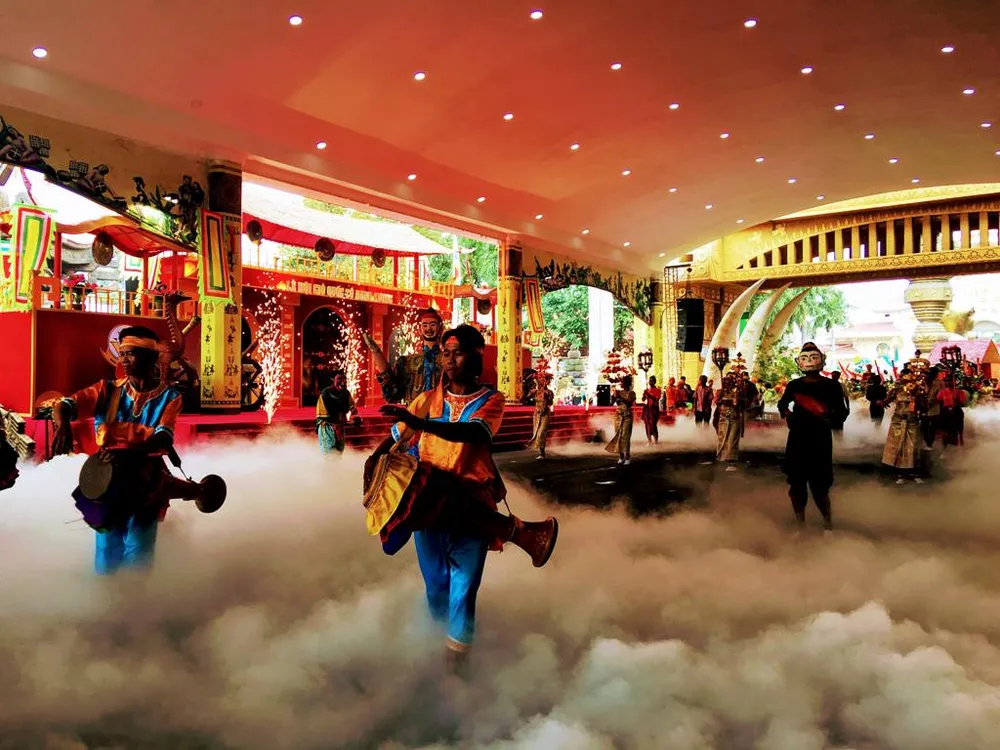 54 dân tộc anh em dâng lễ vật ngày Quốc giỗ ảnh 9