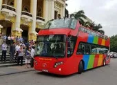 Xe buýt du lịch hai tầng ở TP.HCM có gì?