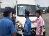 Cách ly xã hội, TP.HCM lập nhiều chốt giao thông cửa ngõ ảnh 5 Cách ly toàn xã hội: TP.HCM lập nhiều chốt kiểm soát xe khách