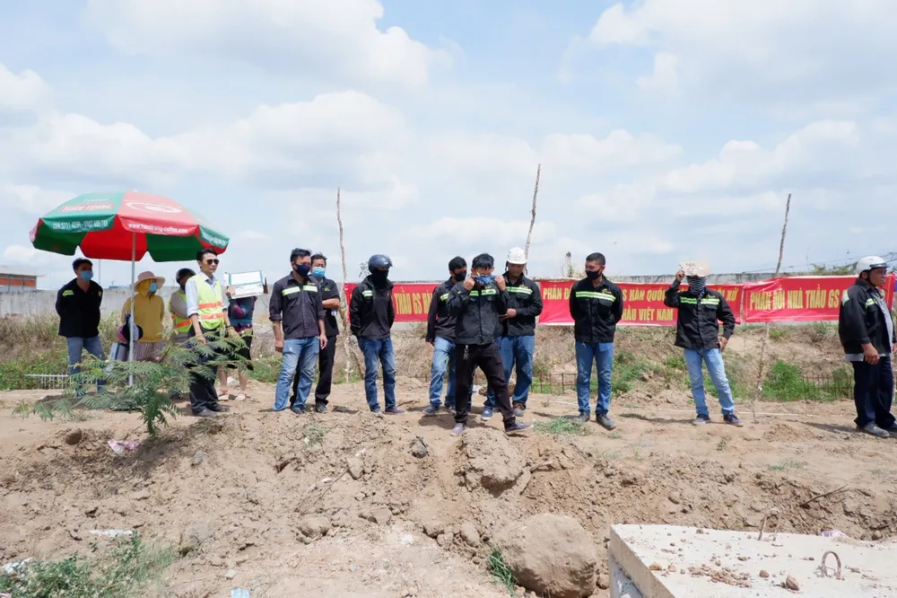 dinh-cong-tuyen-metro-so-1