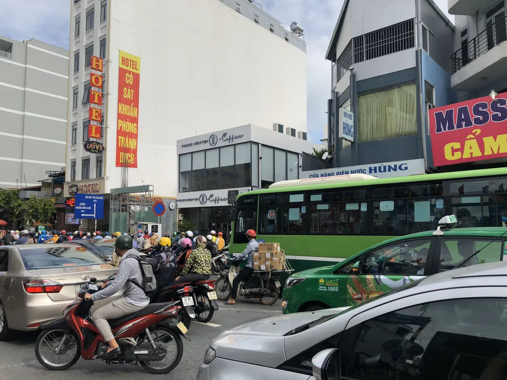 KET-XE-TAN-SON-NHAT-3