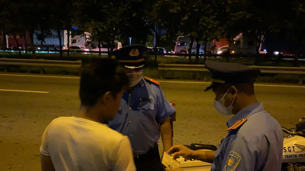 xu-phat-hanh-vi-dung-do-2