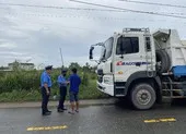 Thanh tra Sở GTVT một ngày xử phạt 14 vụ vi phạm ảnh 5 Thanh tra giao thông ra quân xử phạt xe đi vào giờ cấm