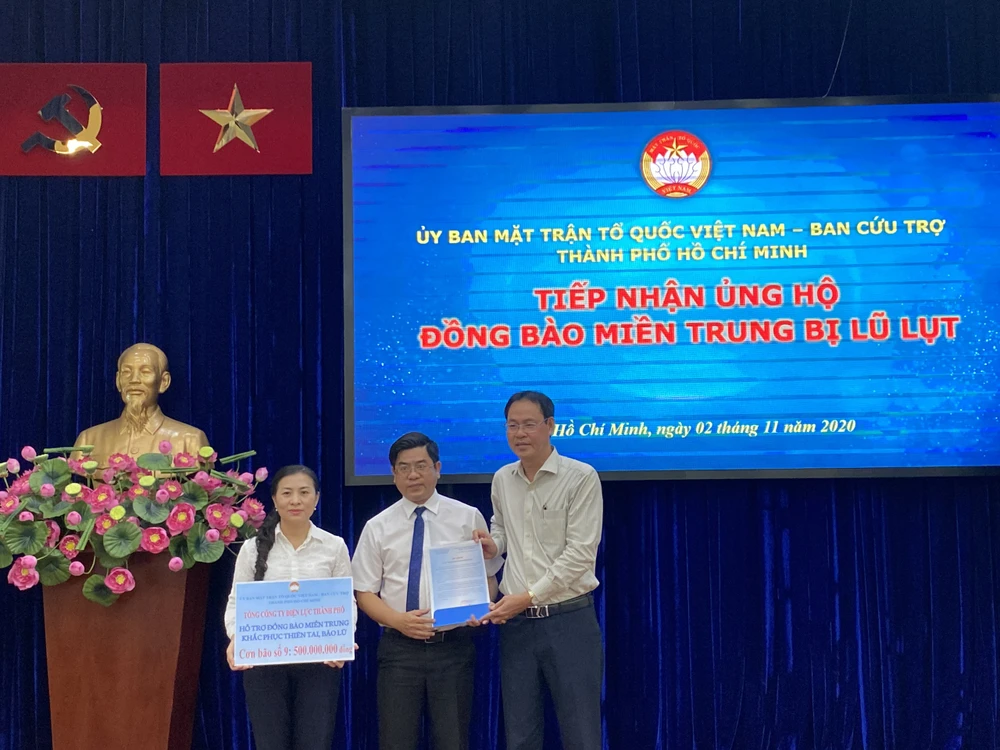 ho-tro-mien-trung