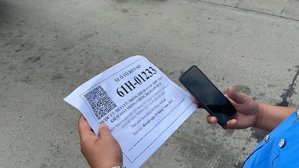 TP.HCM kiểm tra các phương tiện có giấy nhận diện ảnh 3 TP.HCM kiểm tra các phương tiện có giấy nhận diện ảnh 3