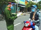 Gửi hồ sơ 5 ngày, 1 doanh nghiệp vẫn chưa xin được giấy đi đường ảnh 2 TP.HCM: Đổi mẫu giấy đi đường từ 0 giờ ngày 25- 8