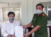 Quỹ Từ thiện Kim Oanh tặng thuốc hỗ trợ điều trị COVID-19 cho nhà báo ảnh 3 Bị phạt 7,5 vì đăng thông tin bịa đặt về bài thuốc chữa COVID-19