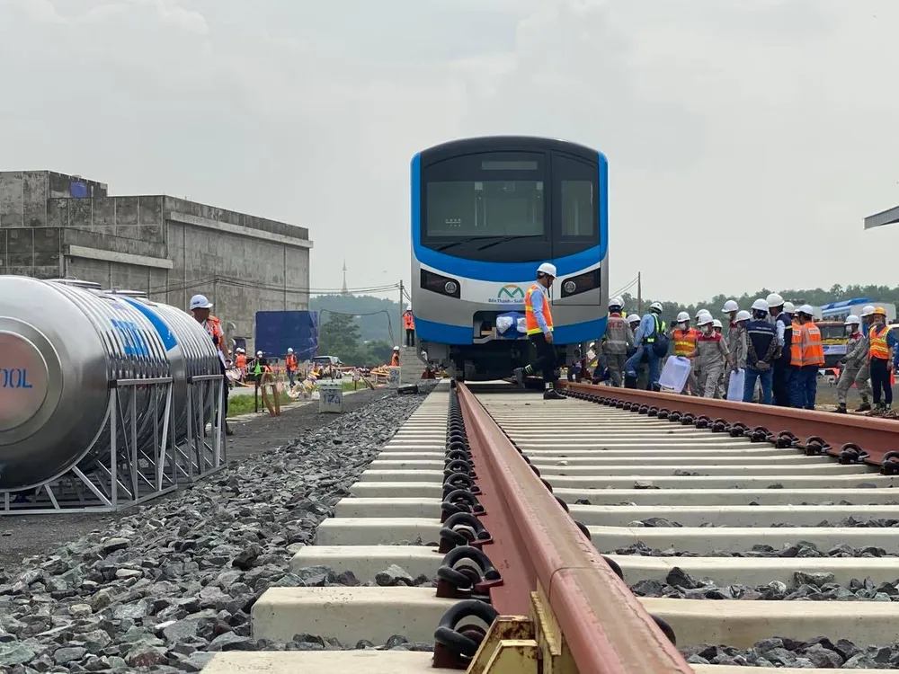2 kịch bản khôi phục thi công dự án tuyến metro số 1 ảnh 1