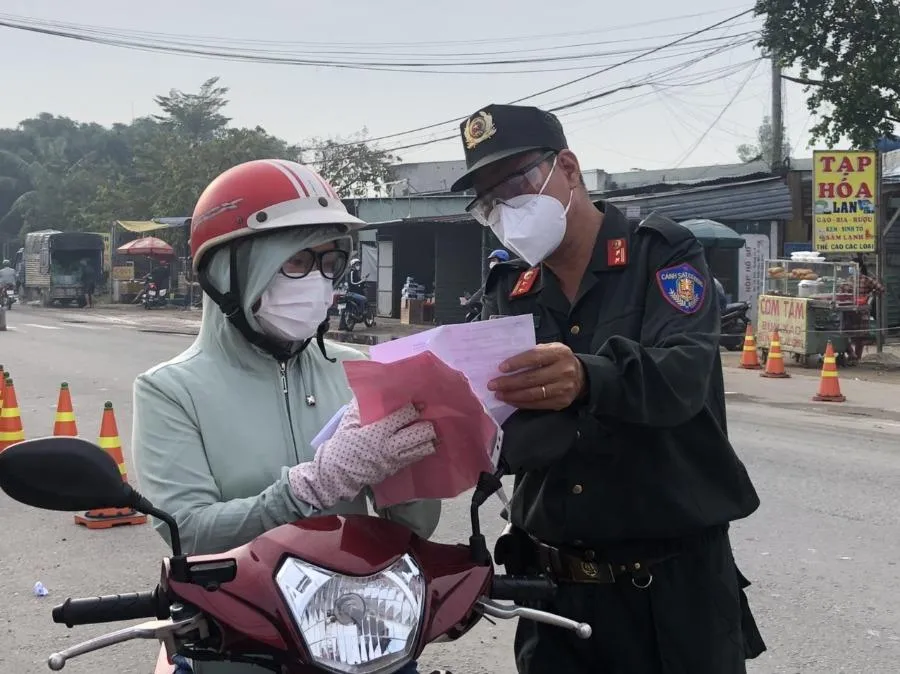 Long An phản hồi về việc người lao động di chuyển giữa TP.HCM và 4 tỉnh ảnh 2