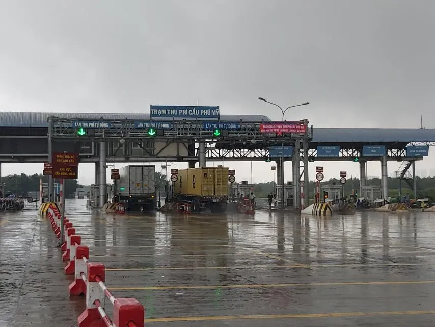Đồng loạt kiểm tra việc thu phí tại 4 trạm BOT ở TP.HCM ảnh 3