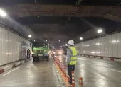 TP.HCM xuất hiện bảng điện tử kiểm tra tốc độ ảnh 4 Cận cảnh công tác kiểm định chất lượng đường hầm sông Sài Gòn