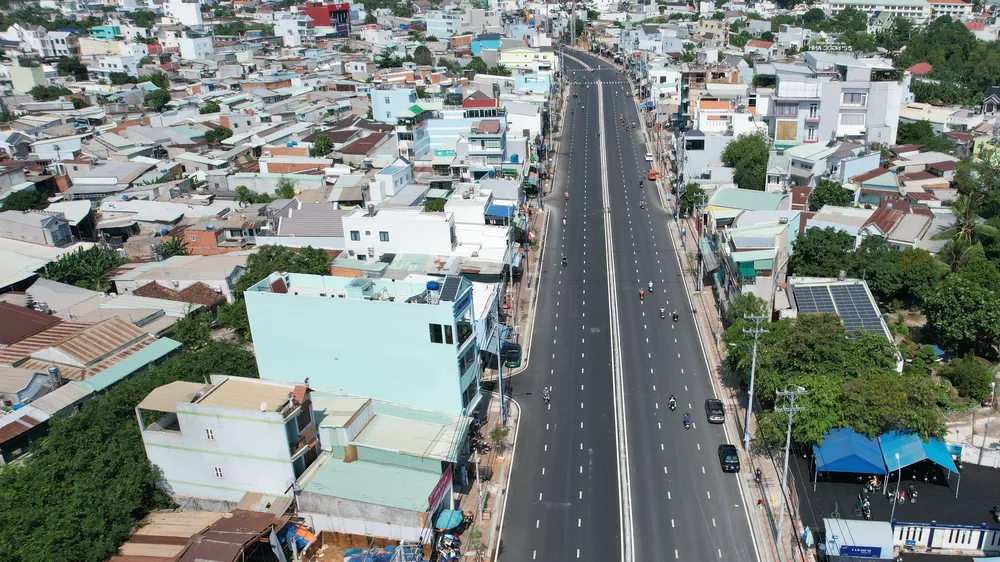 Cận cảnh đường Tỉnh lộ 9. Ảnh: ĐT. Cận cảnh đường Tỉnh lộ 9. Ảnh: ĐT.