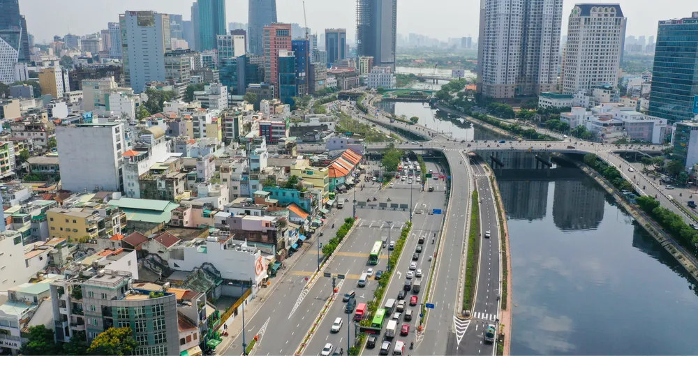 Diện mạo đường song hành Võ Văn Kiệt sau khi hoàn thành. Ảnh: ĐT. Diện mạo đường song hành Võ Văn Kiệt sau khi hoàn thành. Ảnh: ĐT.