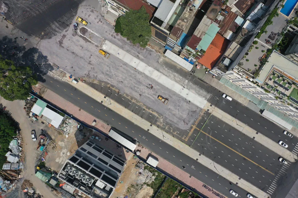 Người dân vui mừng khi nhận được mặt bằng. Ảnh: ĐT. Người dân vui mừng khi nhận được mặt bằng. Ảnh: ĐT.