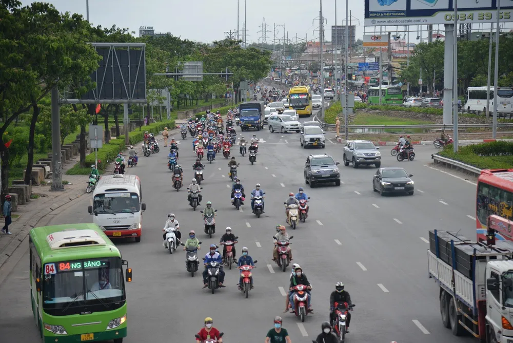 Hướng từ miền Tây về TP.HCM. Hướng từ miền Tây về TP.HCM.