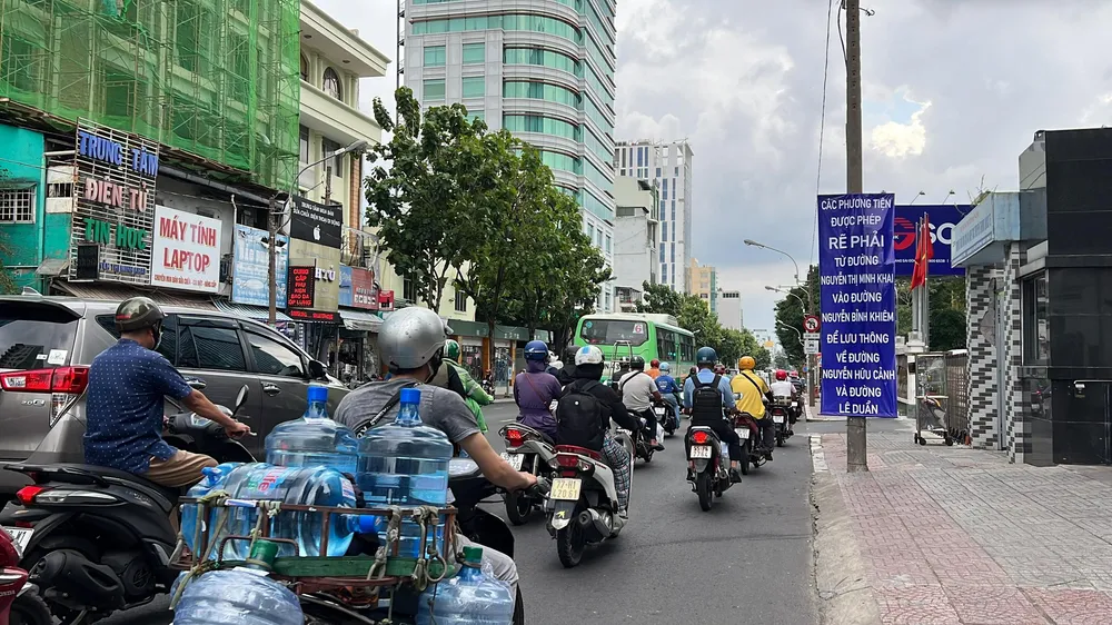 Giao thông trở nên thông thoáng, không còn cảnh ùn ứ. Ảnh: ĐT.