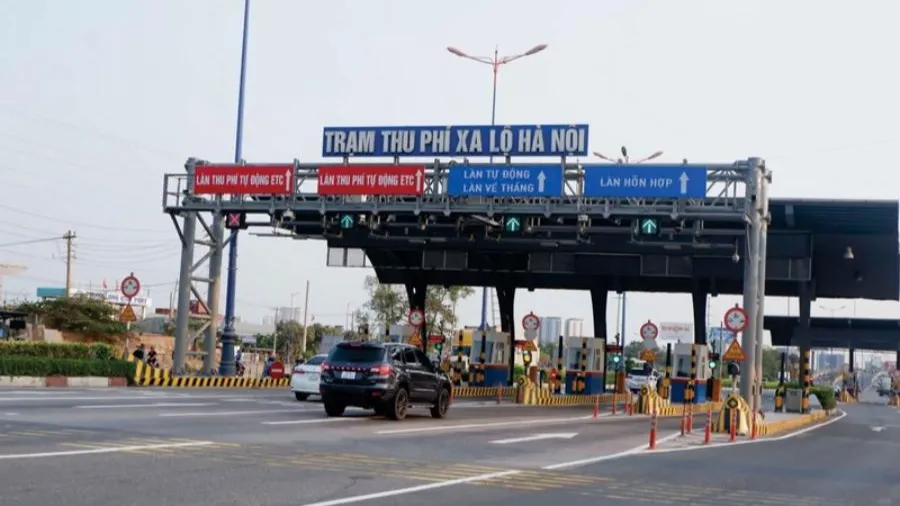 Chủ đầu tư dự án BOT xa lộ Hà Nội đã đề xuất 42 tỉ để nâng cấp trạm thu phí không dừng BOT xa lộ Hà Nội và thu phí cả đường song hành xa lộ Hà Nội. Ảnh: ĐT.