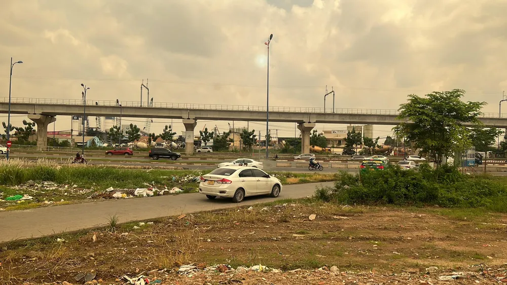 Ô tô di chuyển về hướng dạ cầu Rạch Chiếc. Ảnh: ĐT.