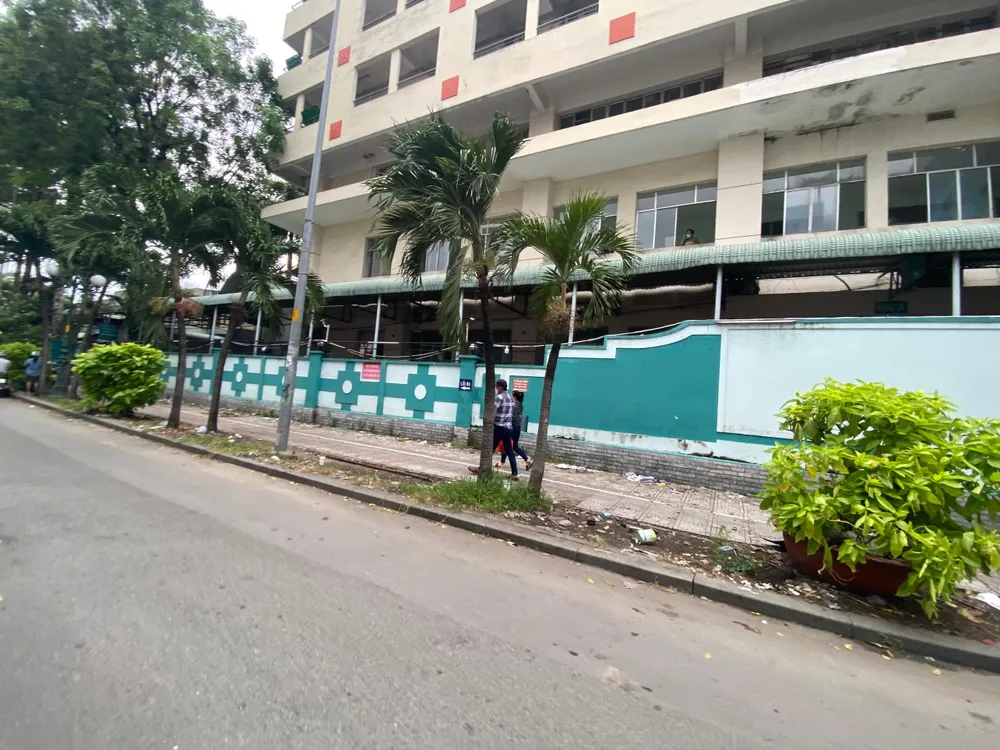 Bãi giữ xe trên đường Dương Quang Trung, Bệnh viện Nhân dân 115, quận 10.