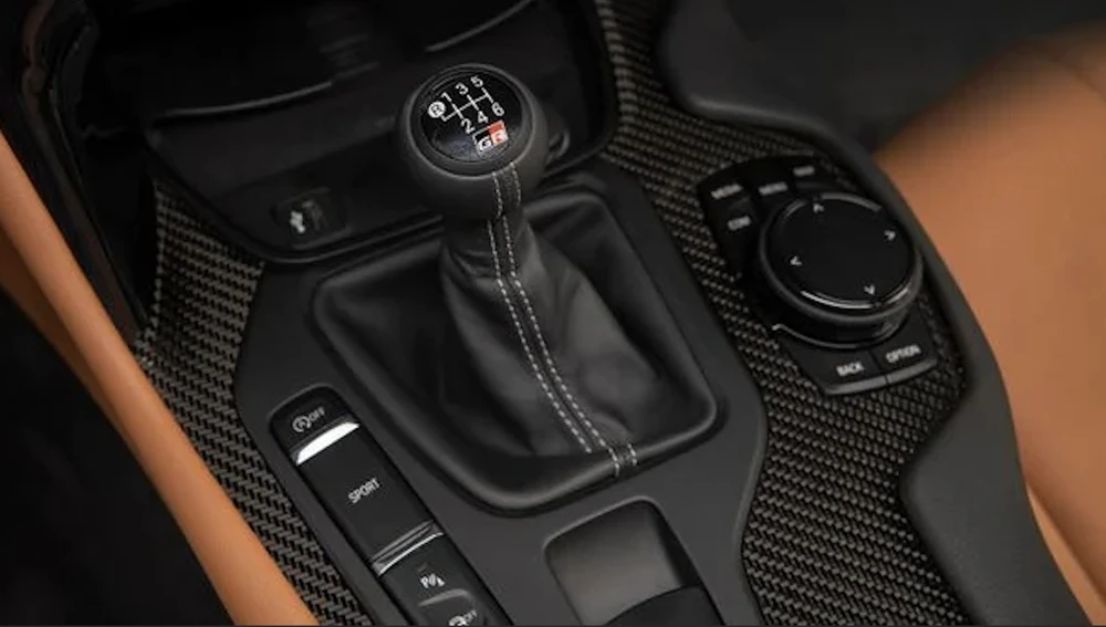 Xe hộp số tay giúp xe chạy nhanh hơn. Ảnh: Theo Hotcars. Xe hộp số tay giúp xe chạy nhanh hơn. Ảnh: Theo Hotcars.