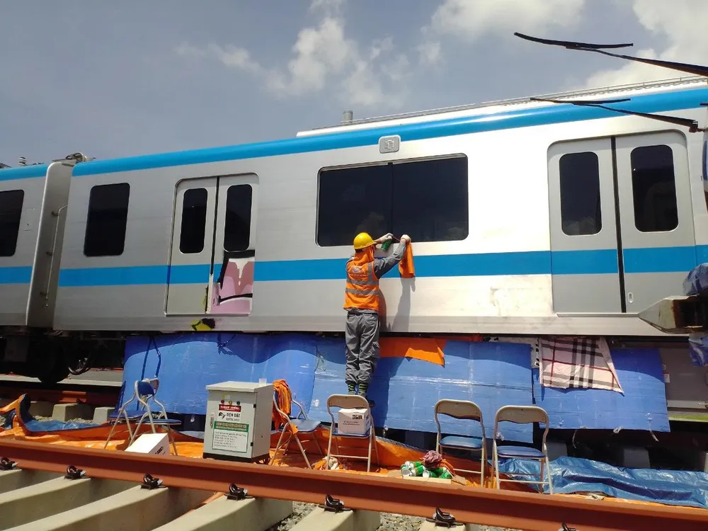 Tàu metro số 1 đã được tẩy rửa. Ảnh: MAUR. Tàu metro số 1 đã được tẩy rửa. Ảnh: MAUR.