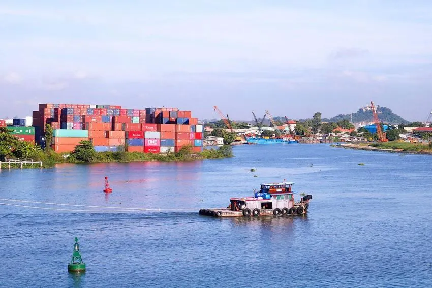 Chủ tịch UBND TP.HCM Phan Văn Mãi đã ký công văn kiến nghị Thủ tướng về việc đầu tư cảng trung chuyển quốc tế tại huyện Cần Giờ. Ảnh: Nguyệt Nhi.