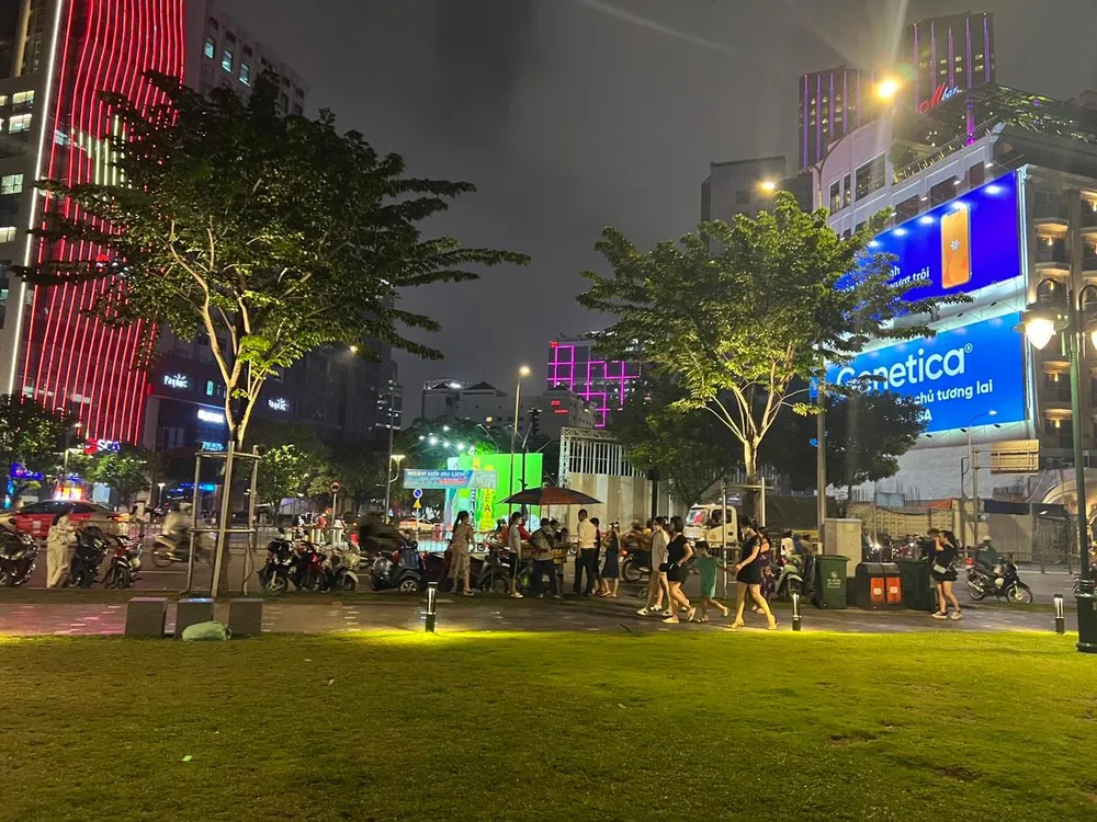 Cơ quan chức năng đã nhiều lần ra quân xử phạt nhưng không xuể. Ảnh: ĐT.