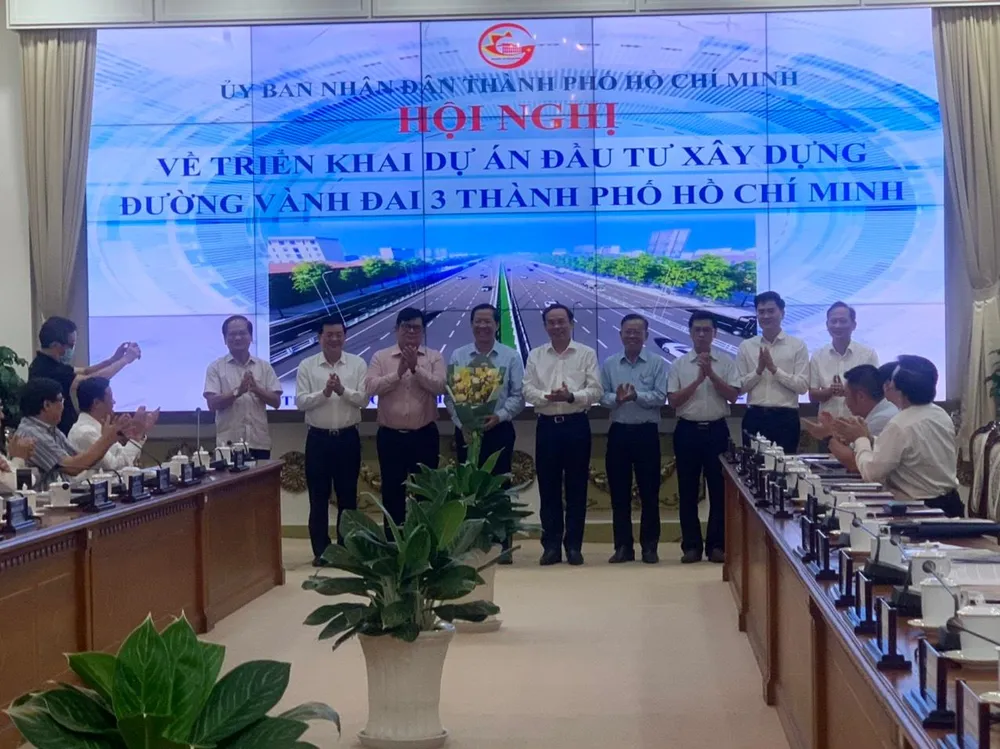 Ra mắt Ban Chỉ đạo dự án đường vành đai 3 TP.HCM. Ảnh: ĐT.