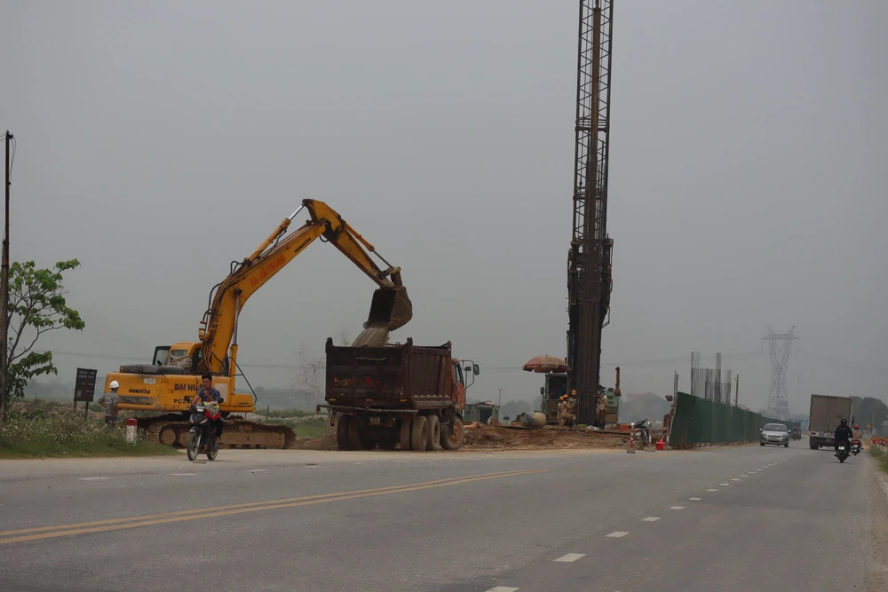 Đoạn Diễn Châu - Bãi Vọt đạt 9,5% tổng tiến độ. Ảnh: Đắc Lam.