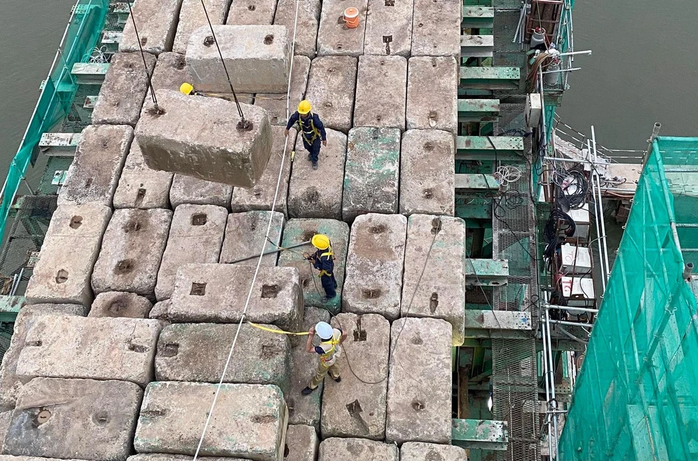 Cầu Mỹ Thuận 2 đạt tiến độ 55,74%. Ảnh: ĐT.