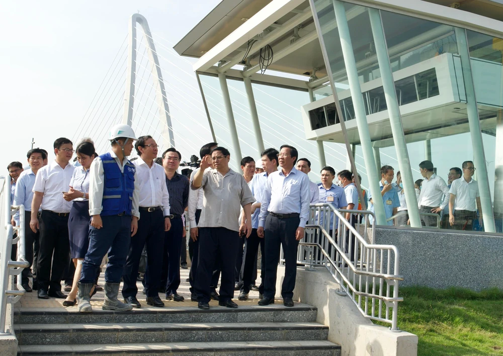 Thủ tướng Chính phủ tới ga Ba Son, tuyến metro số 1. Ảnh: Nguyệt Nhi.