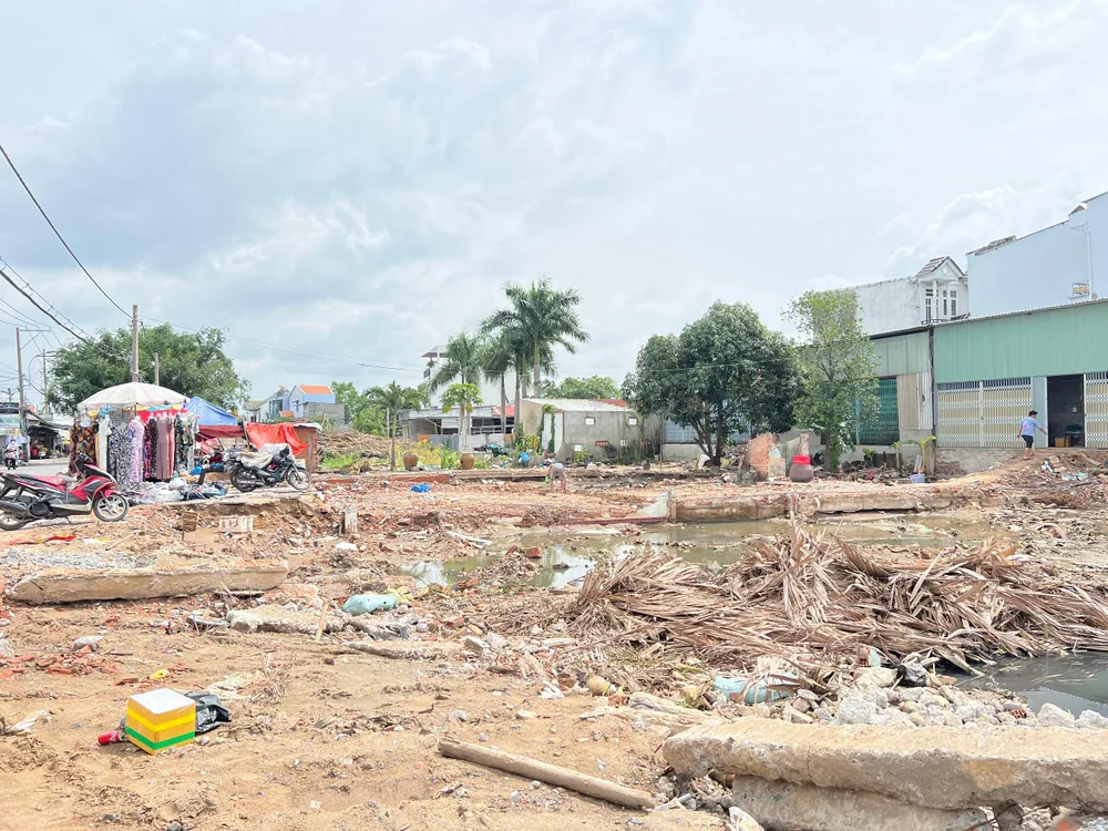 Mặt bằng phục vụ thi công cầu Long Kiểng, Nhà Bè. Ảnh: ĐT.