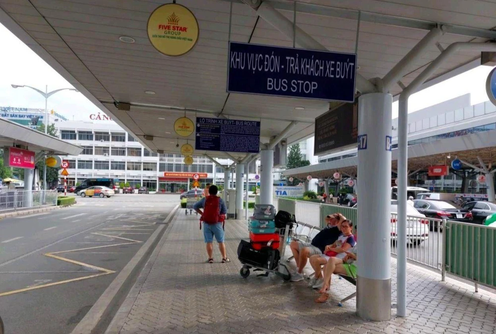 Đã có ghế ngồi cho hành khách ở ga Quốc nội, sân bay Tân Sơn Nhất.