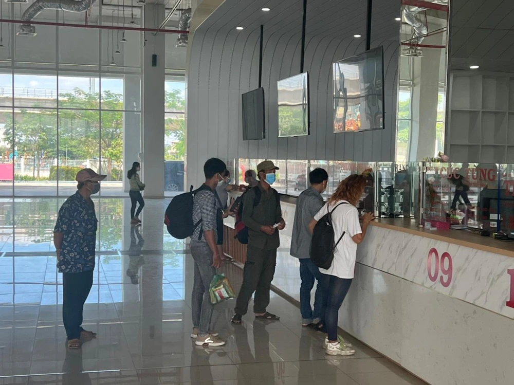 Lượng khách ổn định tại BXMĐ mới. Ảnh: ĐT. Lượng khách ổn định tại BXMĐ mới. Ảnh: ĐT.