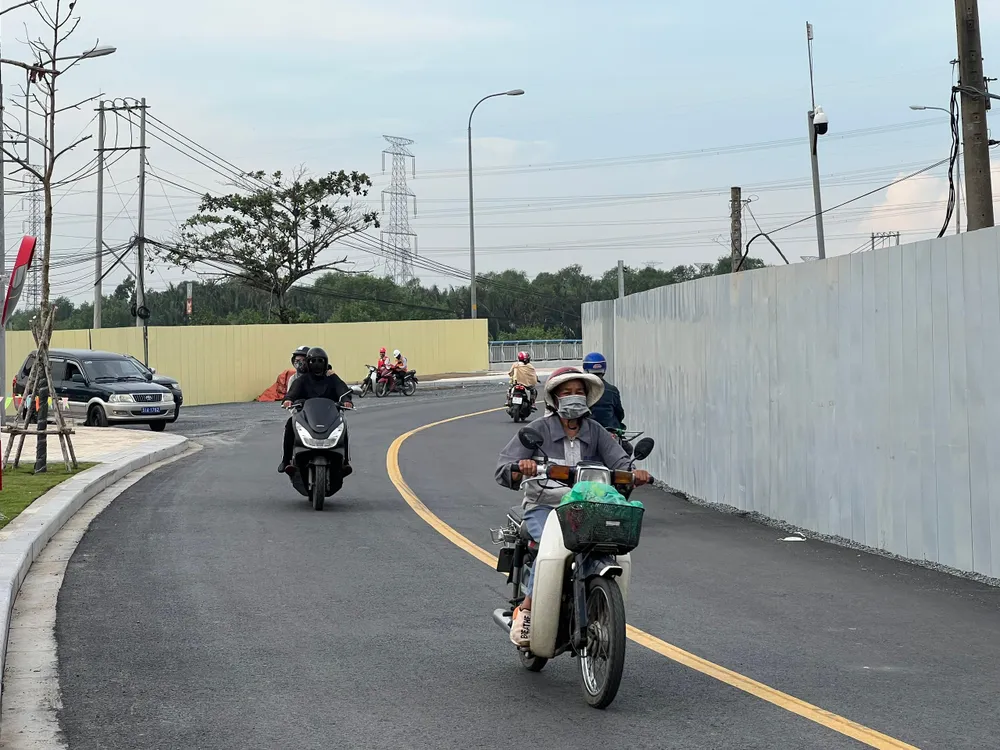 Từ đường Lê Văn Lương, người dân có thể vào trung tâm TP thuận tiện, nhanh chóng. Ảnh: ĐT. Từ đường Lê Văn Lương, người dân có thể vào trung tâm TP thuận tiện, nhanh chóng. Ảnh: ĐT.
