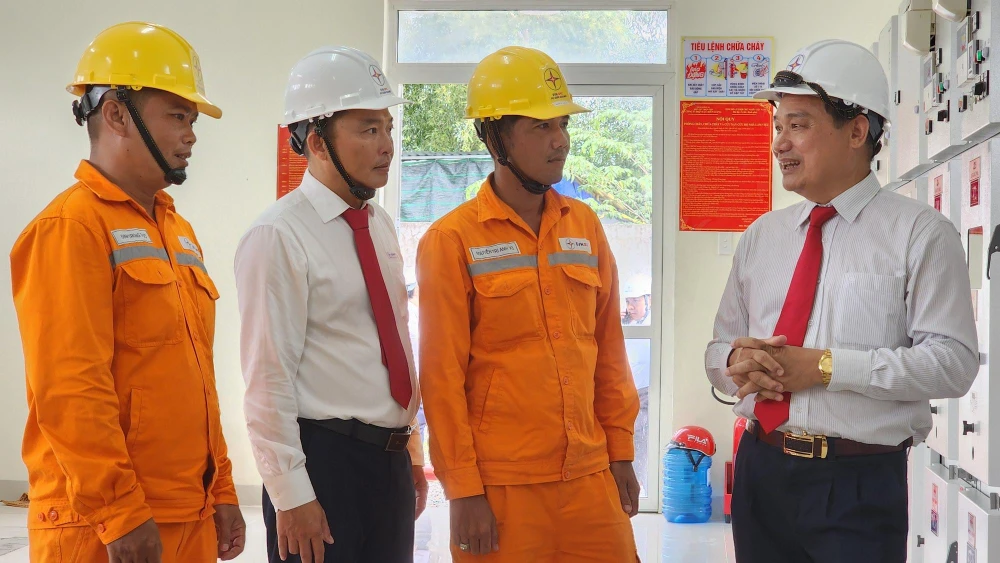 Công trình đường dây 220kV vượt biển Kiên Bình- Phú Quốc đã đáp ứng nhu cầu phát triển kinh tế - xã hội. Ảnh: EVNSPC.