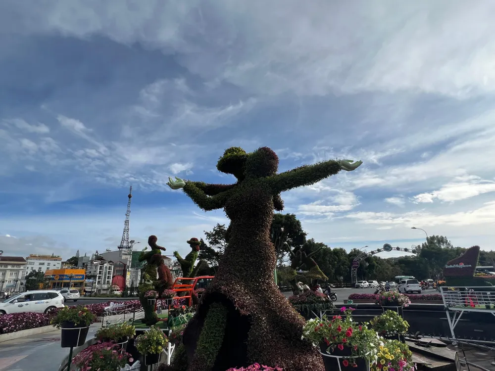 Các tiểu cảnh được bày trí hấp dẫn. Ảnh: ĐT. Các tiểu cảnh được bày trí hấp dẫn. Ảnh: ĐT.